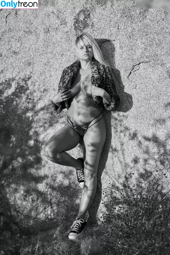 Genevieve Morton nude photo #0382 (genevievemorton)