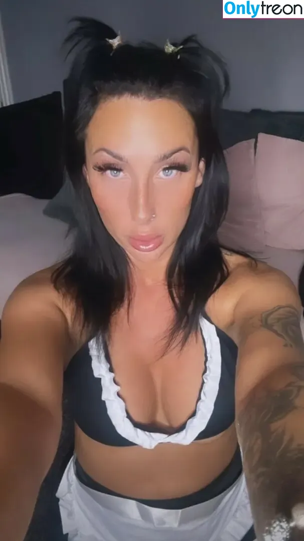 Geordie Hattie nude photo #0017 (Geordiegoddesshattiee / Geordiehattieexo)