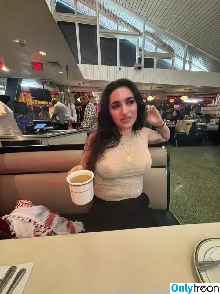 Georgia Maq nude photo #0016 (Camp Cope / goldsoundz_)