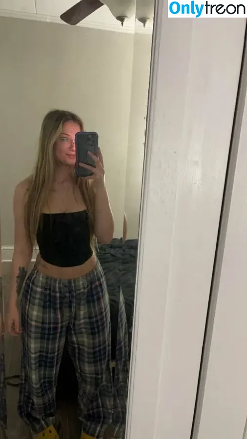 georgiawithcakee nude photo #0022 (georgiawithcake)