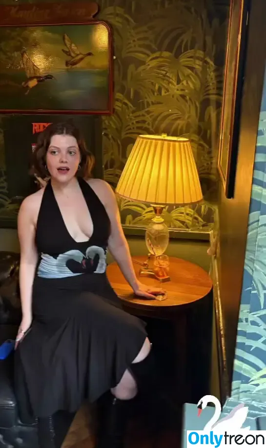Georgie Henley nude photo #0021 (Georgie Henley)