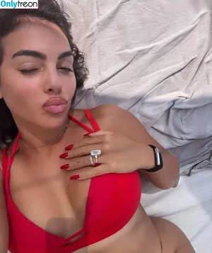 Georgina Rodriguez Hernández / georginagio nude photo #0379