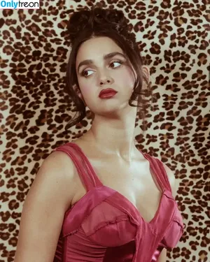 Geraldine Viswanathan / yoyogeraldine nude photo #0150