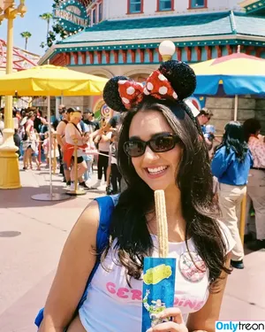 Geraldine Viswanathan / yoyogeraldine nude photo #0197