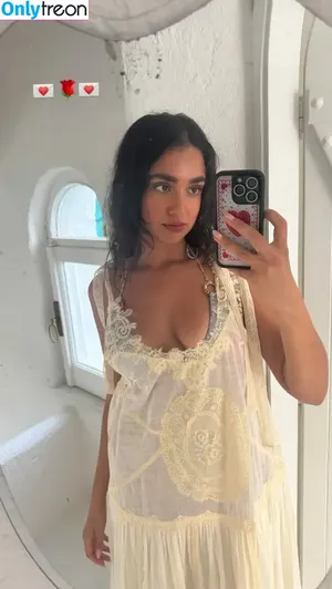 Geraldine Viswanathan / yoyogeraldine nude photo #0207