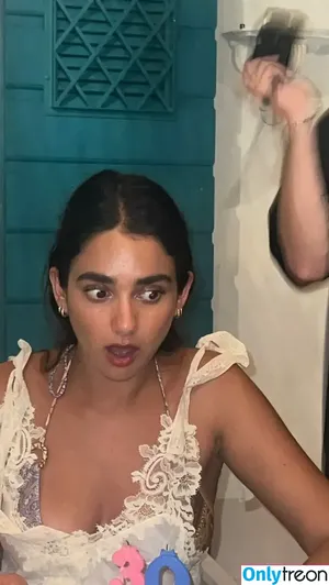 Geraldine Viswanathan / yoyogeraldine nude photo #0208