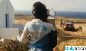 Geraldine Viswanathan / yoyogeraldine nude photo #0212