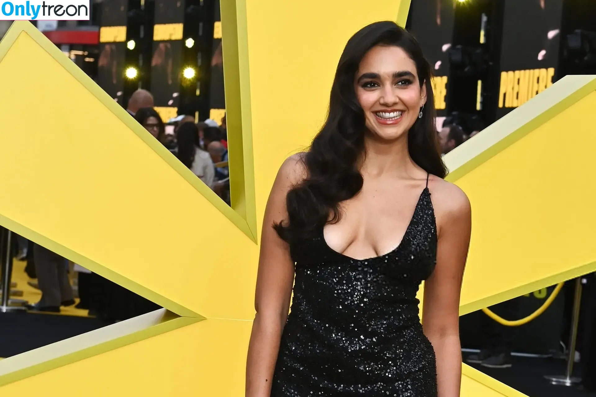 Geraldine Viswanathan nude photo #0115 (yoyogeraldine)