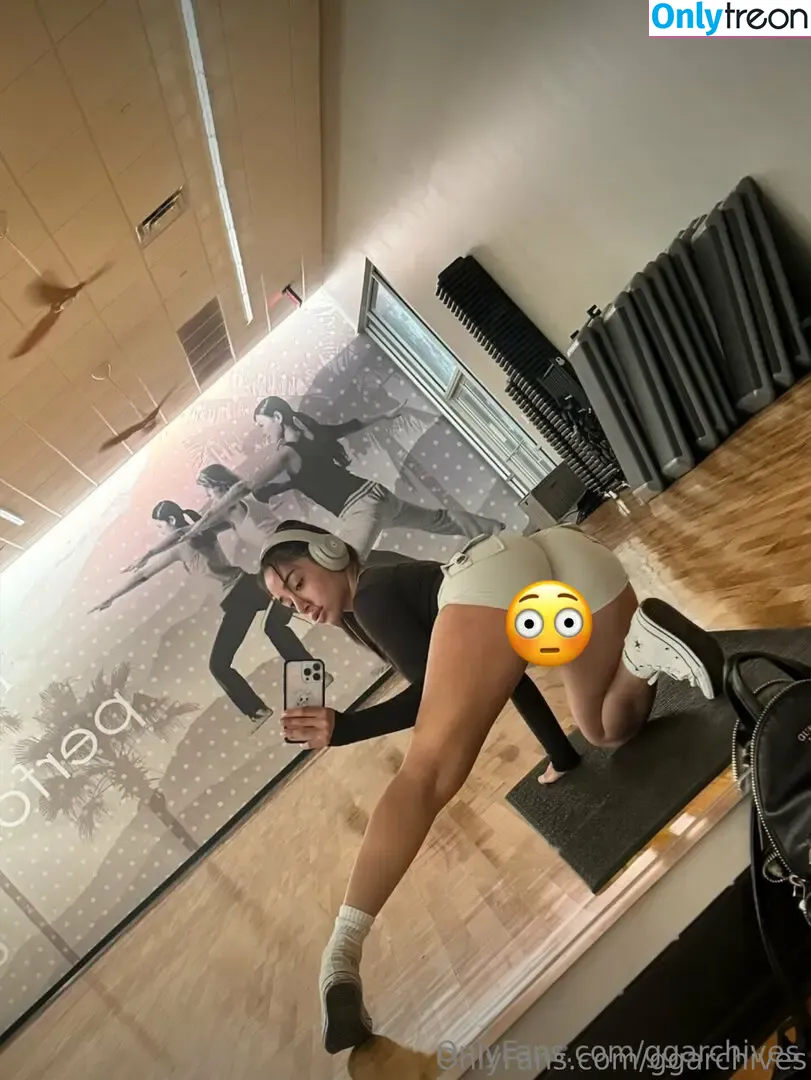 ggarchives nude photo #0112 (ggarch_ives)