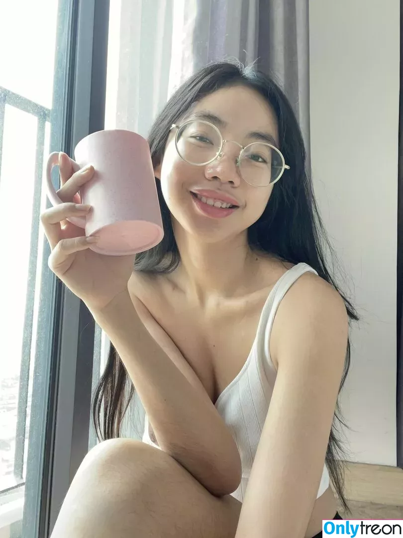 GGoldenbee nude photo #0042 (Dayone_ps / goldenbeelive)