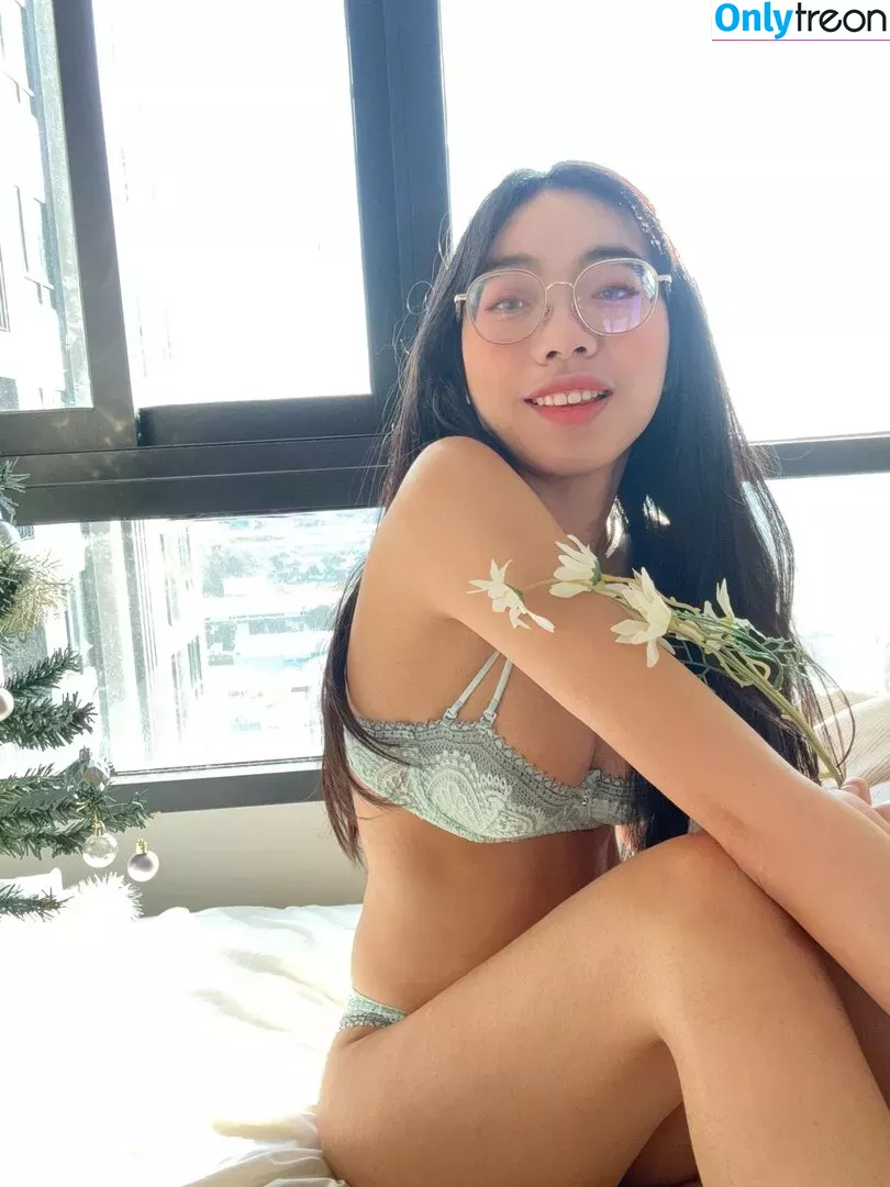 GGoldenbee nude photo #0061 (Dayone_ps / goldenbeelive)