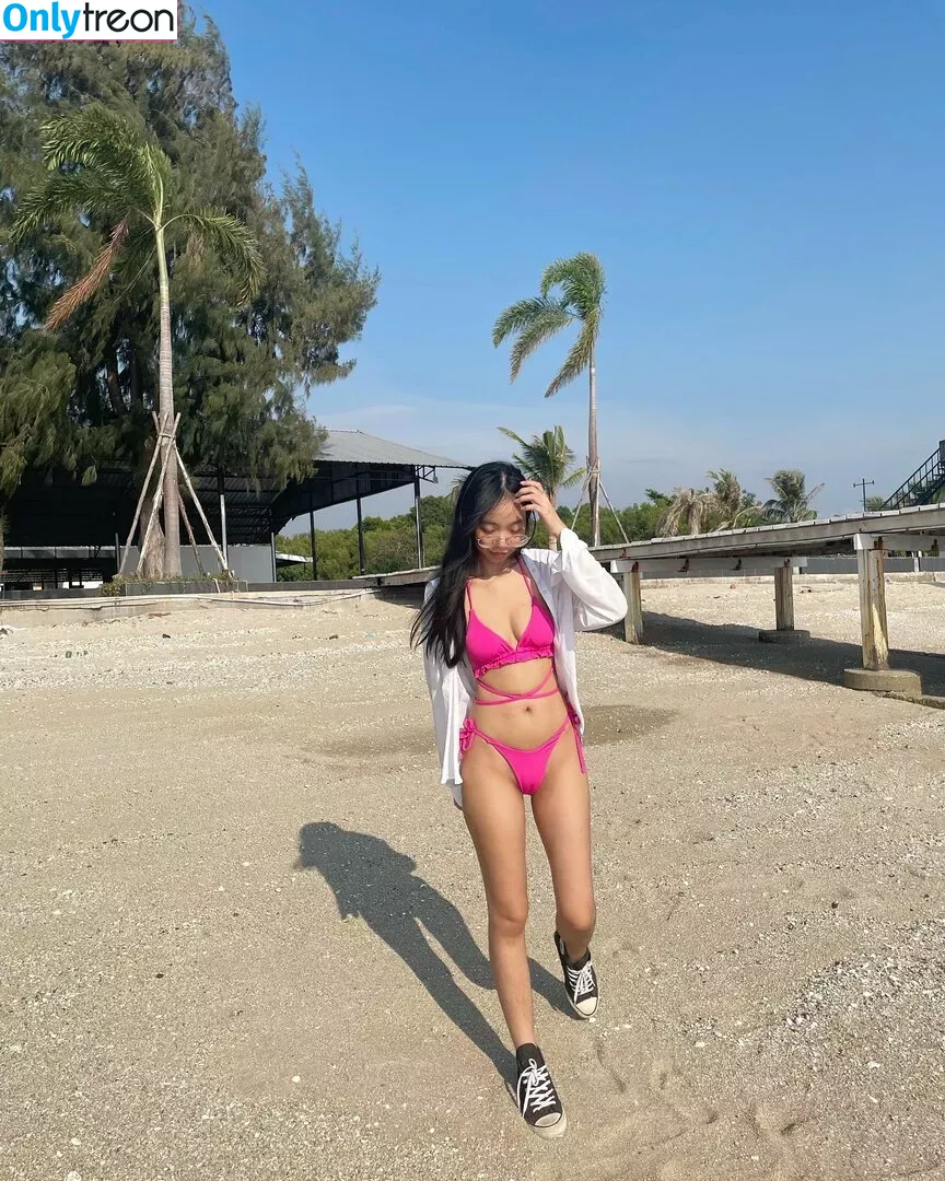 GGoldenbee nude photo #0066 (Dayone_ps / goldenbeelive)