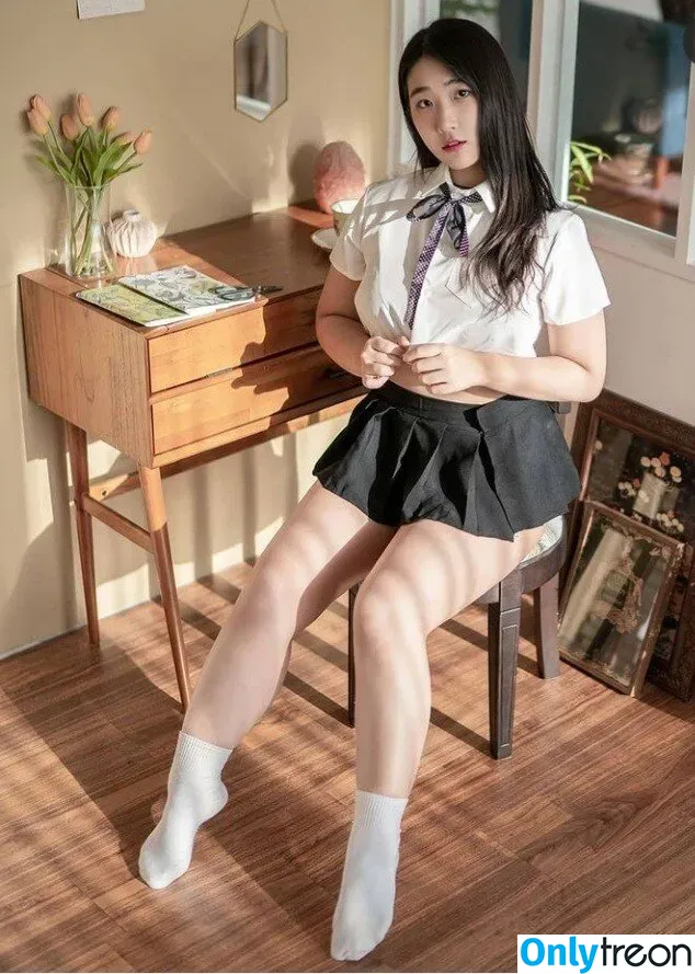 Ggubbu nude photo #0023 (ggu.bbu)