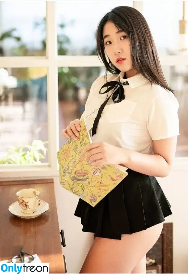 Ggubbu nude photo #0024 (ggu.bbu)