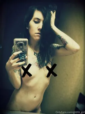  nude photo #0003