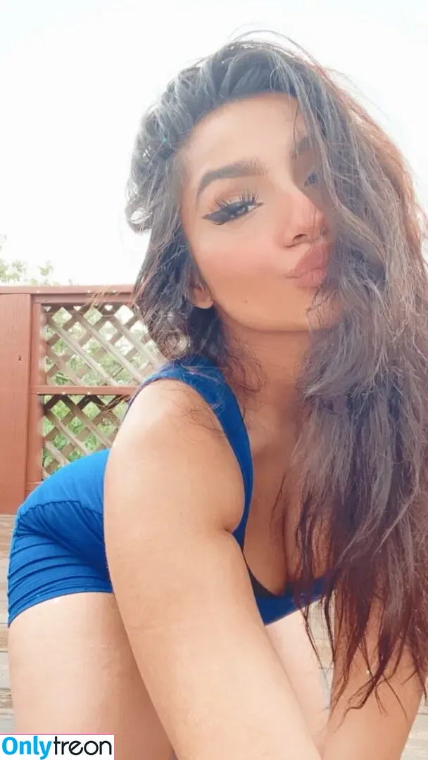 ghostgirlxoxx2 nude photo #0005 (ghostgirlxx / girlgamerxoxx)
