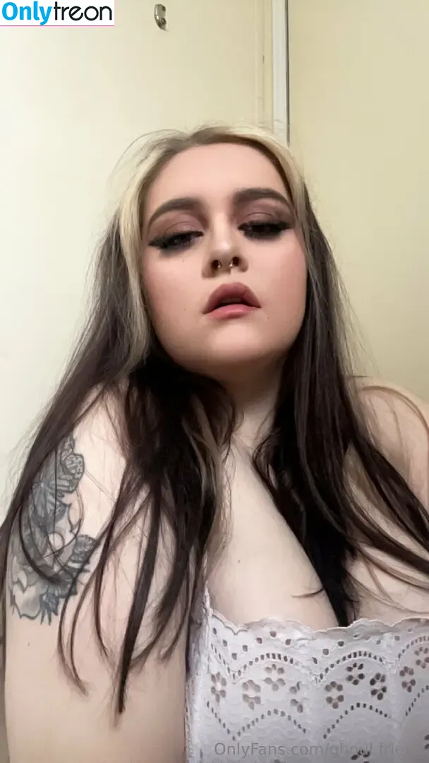 ghoul.friend nude photo #0015 (ghoulfriendspodcast)