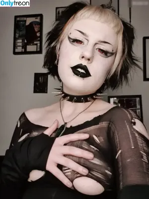 Ghoulfriendxx / ghoulfriendx nude photo #0009