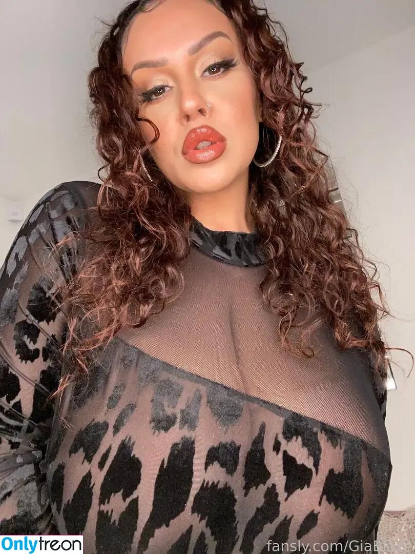 giablaze nude photo #0199 (onlygiablaze)