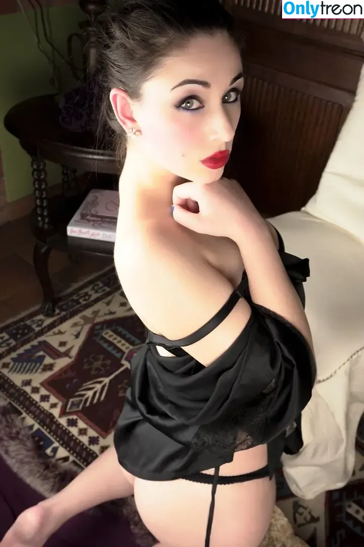 Giada Robin nude photo #0872 (giadarobin)