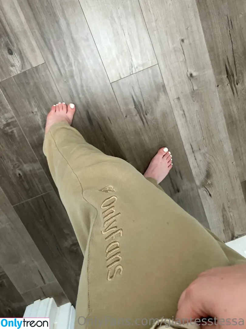 giantesstessa nude photo #0062 (gianttessa)