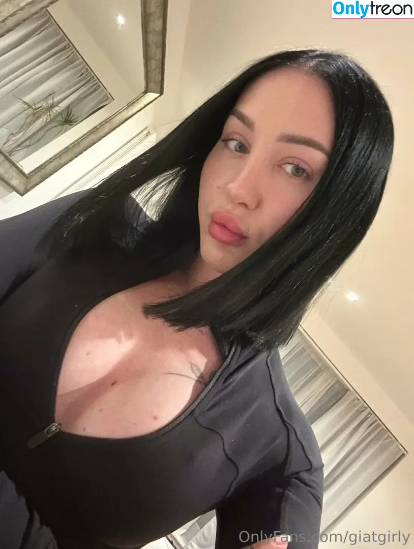 giatgirly nude photo #0009 (kayy_grayy__)