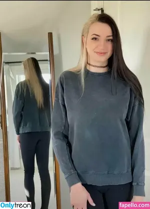 Gibi Asmr / GibiOfficial nude photo #1059
