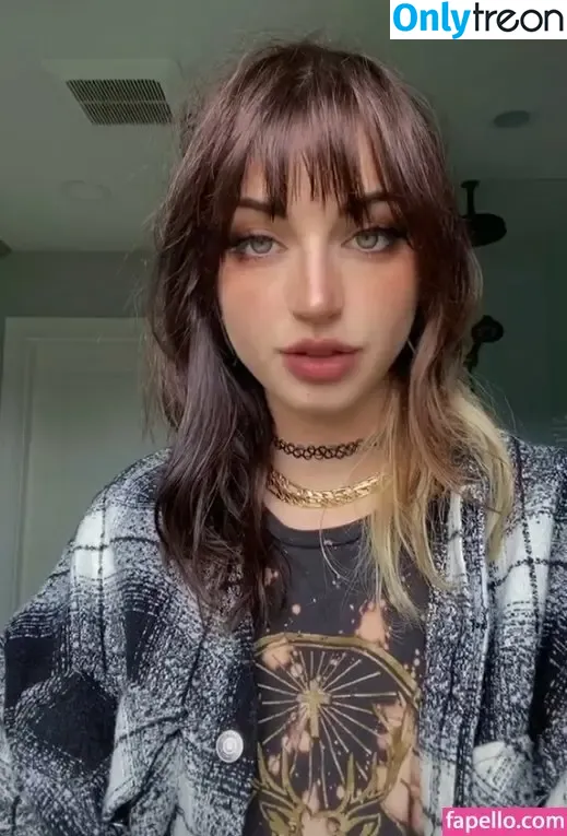 Gibi Asmr nude photo #1021 (GibiOfficial)