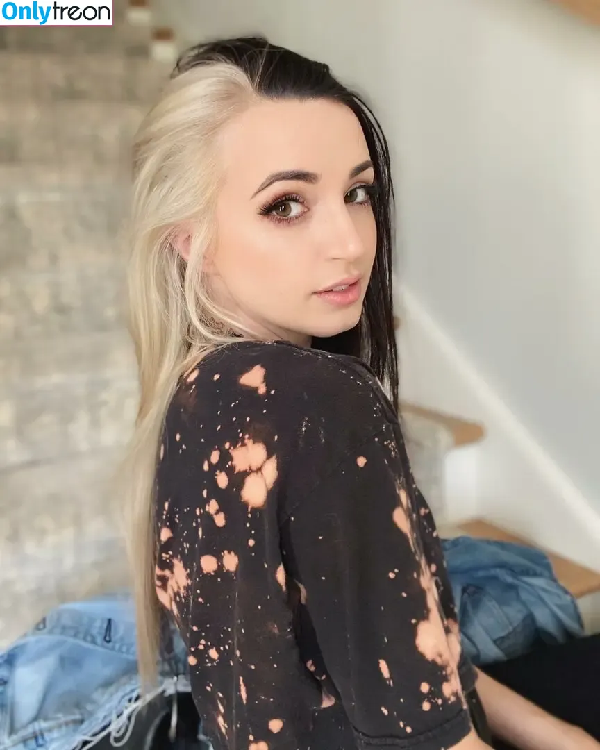 Gibi Asmr nude photo #1325 (GibiOfficial)