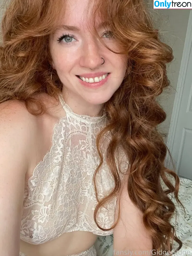 GidgeGIdge nude photo #0009 (gidgeofficial)