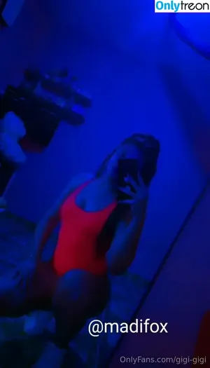 gigi-gigi / gigi.mw nude photo #0016