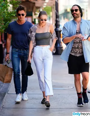 Gigi Hadid / GiGiHadid / aaliyahhadid nude photo #0622