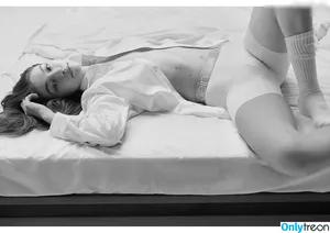 Gigi Hadid / GiGiHadid / aaliyahhadid nude photo #0676