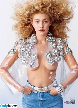 Gigi Hadid / GiGiHadid / aaliyahhadid nude photo #0723