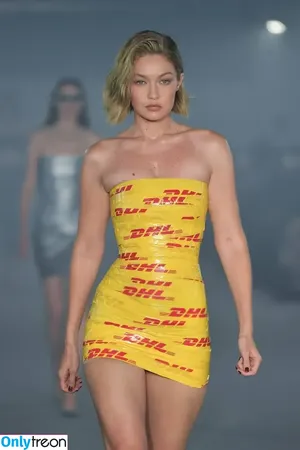 Gigi Hadid / GiGiHadid / aaliyahhadid nude photo #0852