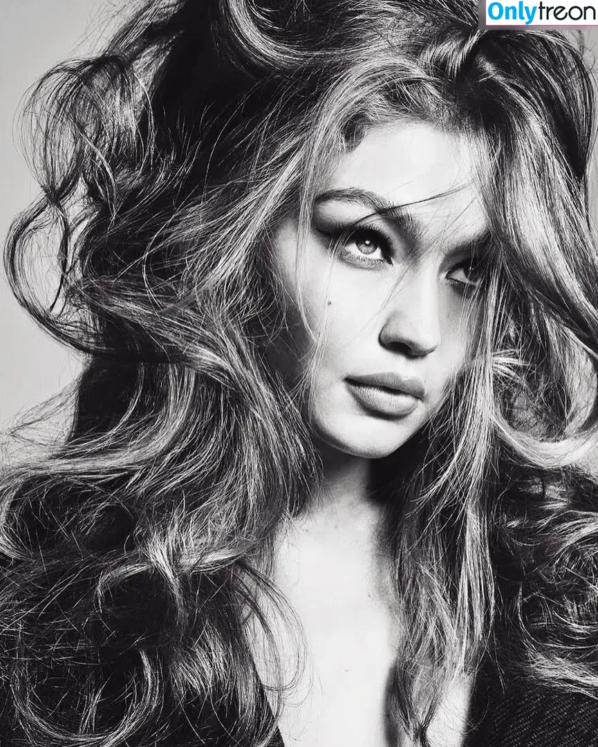 Gigi Hadid nude photo #0611 (GiGiHadid / aaliyahhadid)