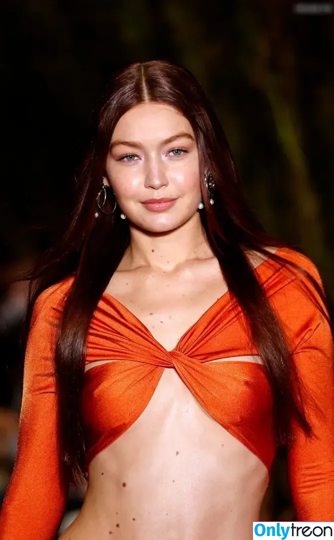 Gigi Hadid nude photo #0638 (GiGiHadid / aaliyahhadid)