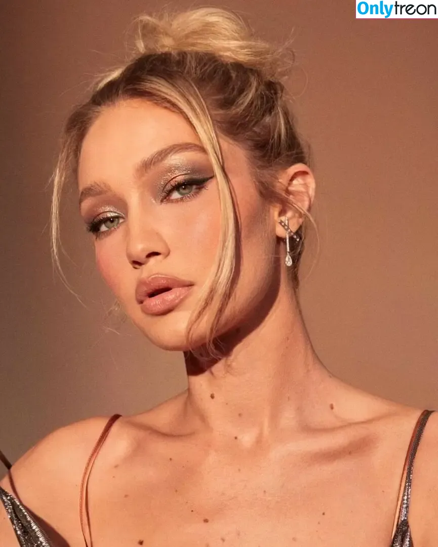 Gigi Hadid nude photo #0828 (GiGiHadid / aaliyahhadid)