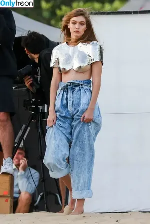 Gigi Hadid / GiGiHadid / aaliyahhadid nude photo #1121