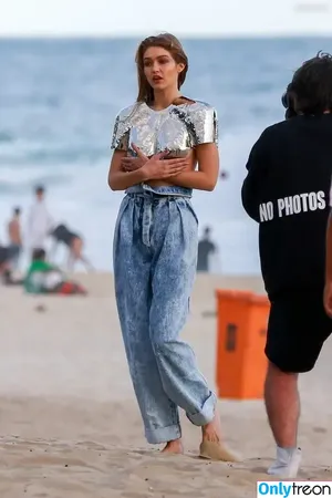 Gigi Hadid / GiGiHadid / aaliyahhadid nude photo #1122