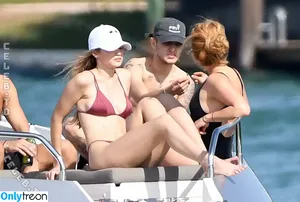 Gigi Hadid / GiGiHadid / aaliyahhadid nude photo #1124