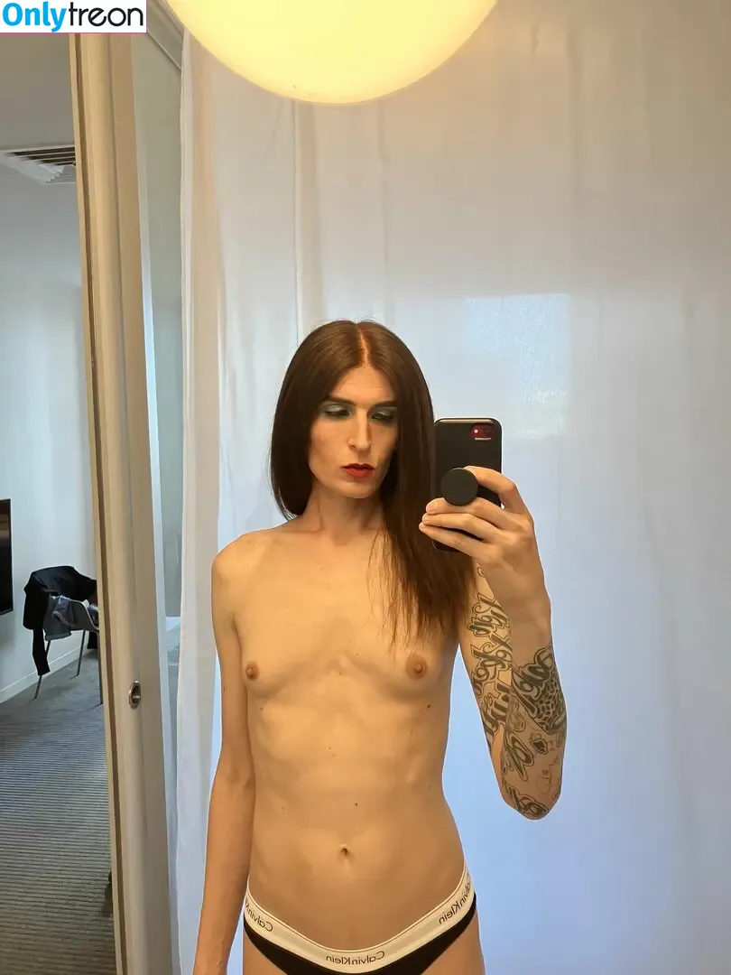 gigifromla nude photo #0024 (gigifromca)