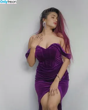 gima_ashi | Garima Chaurasia / gima_ashi nude photo #0001