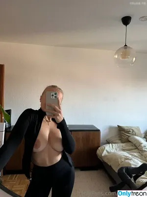  nude photo #0008