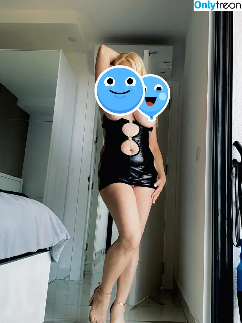gina-lily nude photo #0017 (ginalivy)