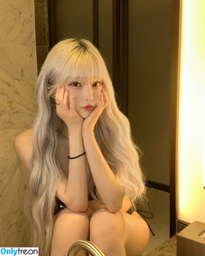 ginis2 nude photo #0015 (gini25 / gini_s2 / gini_s2_ / 오지은)