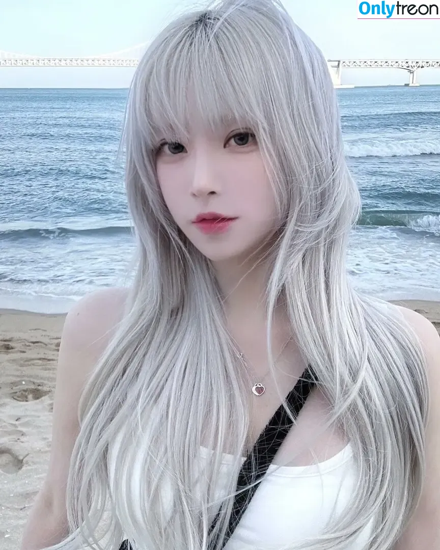 ginis2 nude photo #0025 (gini25 / gini_s2 / gini_s2_ / 오지은)