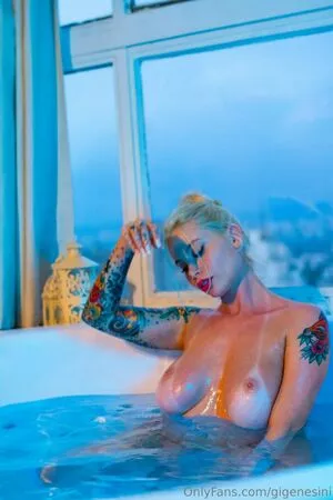 Giovanna Genesini / gigenesini / gigenesini_ nude photo #0375