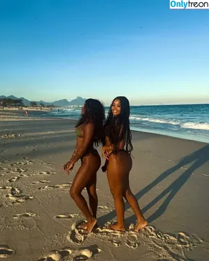 Giovanna Maximo / amiga da Mel Maia / maximogiovanna nude photo #0021