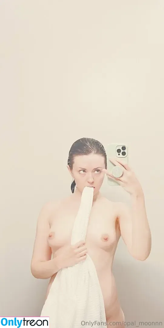 Girl On Cinema nude photo #0650 (girloncinema)